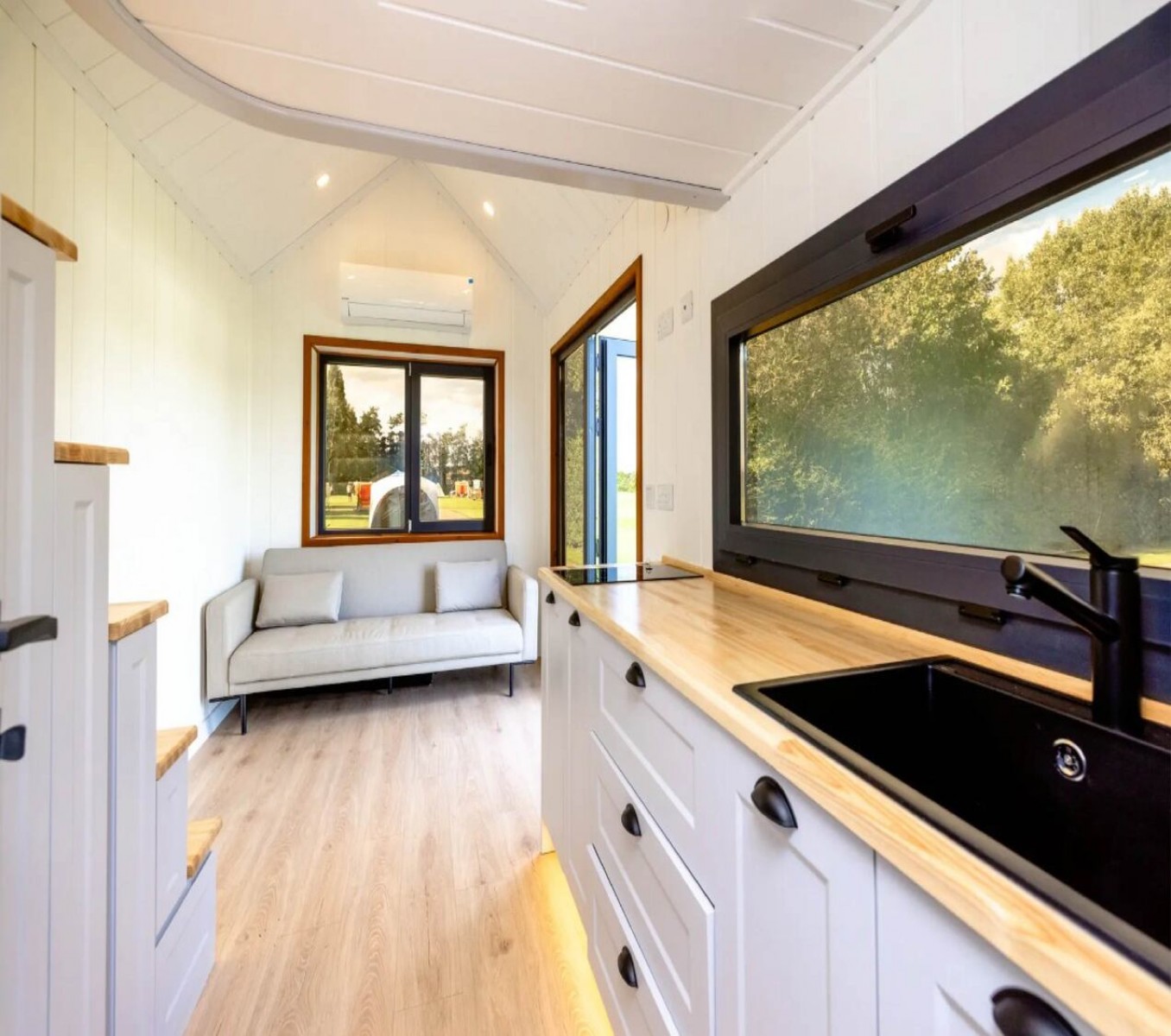 Muttiny Zuri Tiny House