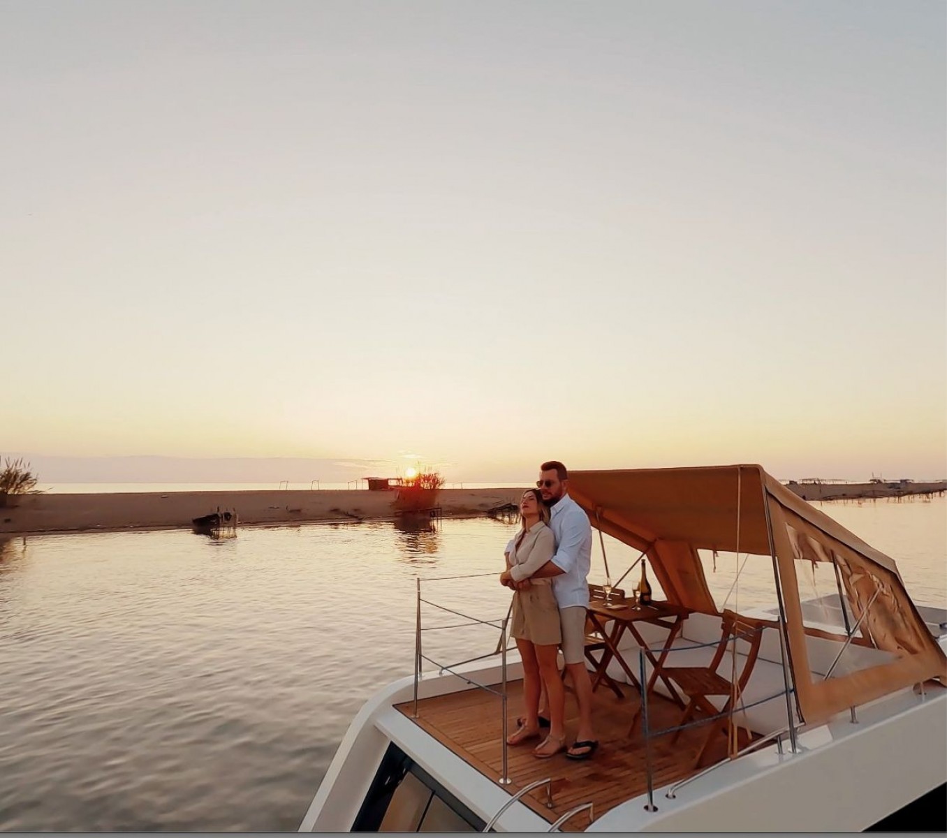 MT Yüzen Ev 4* MT Yüzen Ev 4*