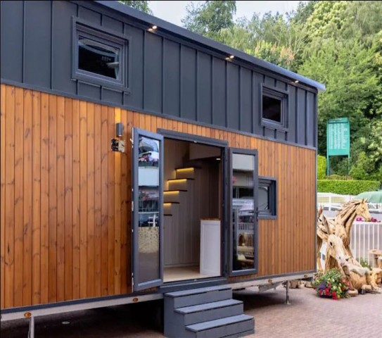 Muttiny Sun Tiny House